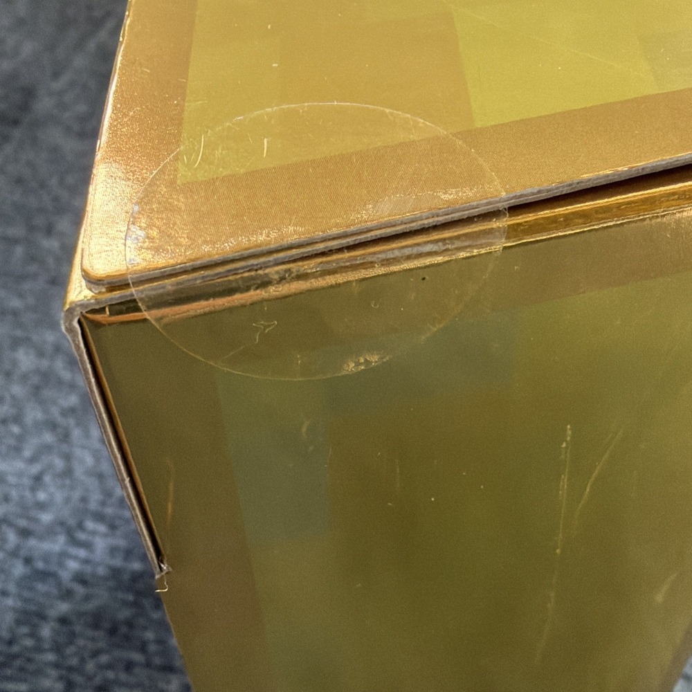 NEW-SEALED Minecraft Diamond Level 15 Years Gold Tuxedo Steve Figure Box - Picture 5 of 7